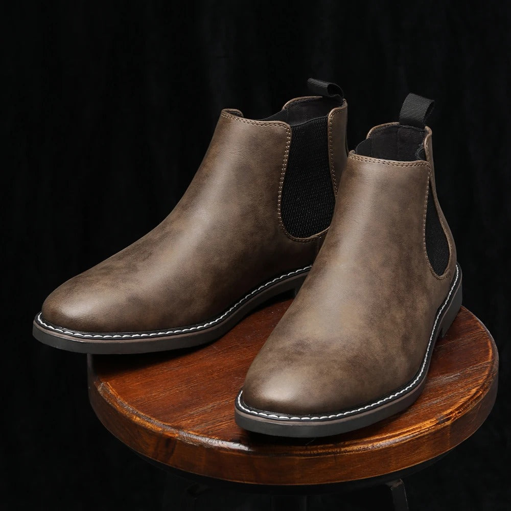 Iveron™ Elegant Leather Chelsea Boots for Men